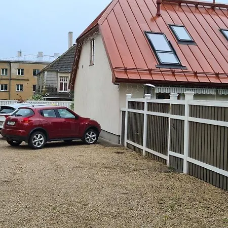 Home Away Home Tartu Esterno foto